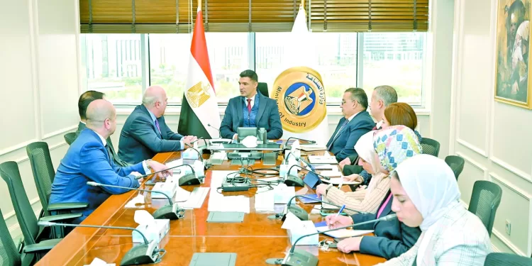 «صلاح» يواصل العطاء بعد هز شباك «الذئاب»