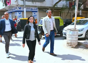 عازر تقود حملة رقابية مكبرة بأبو حمص لضبط الأسواق وتتفقد الخدمات الطبية بمستشفى المدينة المركزي