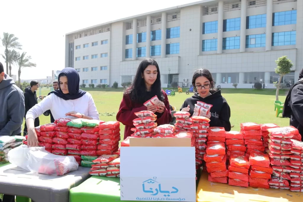 طلاب النيل يشاركون في تعبئة «كراتين مواد غذائية» لدعم الأسر الأولى بالرعاية 4 - جريدة الجمهورية WhatsApp Image 2026 03 12 at 8.54.52 PM - جريدة الجمهورية