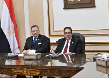 بقرار جمهوري.. التجديد للدكتورة جالة العزب عميداً لمعهد علوم الليزر بجامعة القاهرة