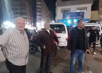 السكرتير العام لمحافظة الجيزة يقود جولة ليلية بـ«بولاق الدكرور» لمتابعة النظافة وترشيد الكهرباء