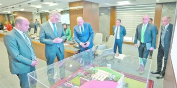 على غيط : نحن فى مهمة انتحارية لإنقاذ «الدراويش» من الهبوط