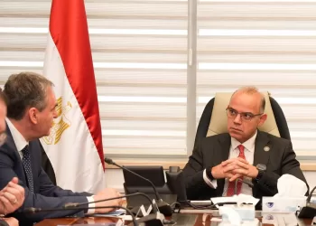 وزير الاستثمار يبحث مع «دراسكيم» العالمية مستجدات أول منطقة حرة لإنتاج «سيانيد الصوديوم» في مصر 4 - جريدة الجمهورية وزير الاستثمار يبحث مع «دراسكيم» العالمية مستجدات أول منطقة حرة لإنتاج «سيانيد الصوديوم» في مصر