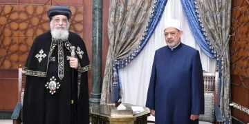 البابا تواضروس يهنئ شيخ الأزهر والمفتي ووزير الأوقاف وكبار المسؤولين بعيد الفطر المبارك