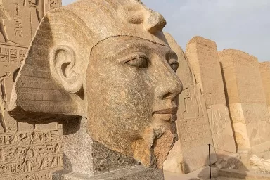 الانتهاء من ترميم رأس تمثال الملك «رمسيس الثاني» بمعبده في أبيدوس 1 - جريدة الجمهورية الانتهاء من ترميم رأس تمثال الملك «رمسيس الثاني» بمعبده في أبيدوس