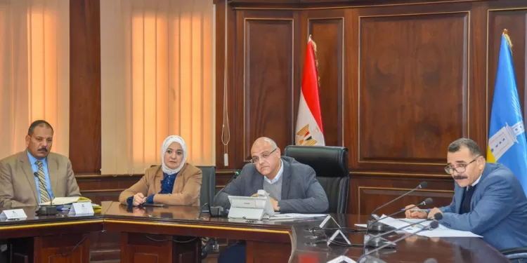 الإسكندرية تعلن رفع درجة الاستعداد القصوى لاستقبال عيد الفطر المبارك.. والمحافظ يأمر بفتح الشواطئ للمواطنين