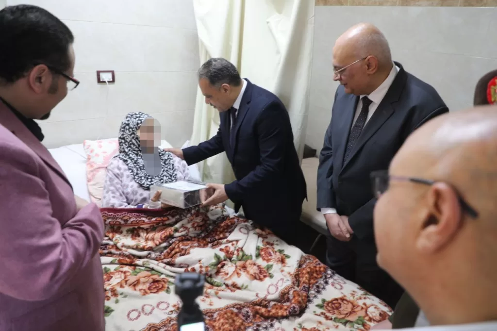 لم ينسهم في العيد.. محافظ الشرقية يشارك مرضى «المبرة والزقازيق العام» فرحة عيد الفطر 4 - جريدة الجمهورية WhatsApp Image 2026 03 20 at 2.49.00 PM 3 - جريدة الجمهورية