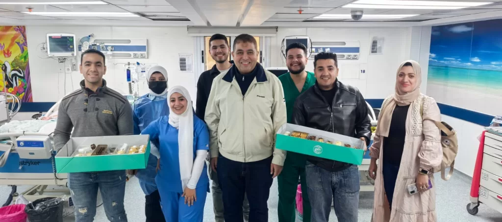 عميد طب قصر العيني يتابع سير العمل ومدى جاهزية الفرق الطبية في أول أيام العيد 3 - جريدة الجمهورية WhatsApp Image 2026 03 22 at 1.15.24 PM 1 - جريدة الجمهورية