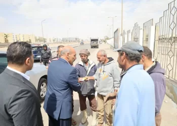 تقديرًا لإخلاصهم خلال عيد الفطر.. محافظ السويس يشكر عمال النظافة في مواقع عملهم 3 - جريدة الجمهورية تقديرًا لإخلاصهم خلال عيد الفطر.. محافظ السويس يشكر عمال النظافة في مواقع عملهم