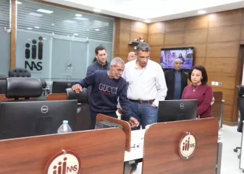 محافظ البحر الأحمر يعلن الطوارئ لمواجهة موجة الطقس السيئ