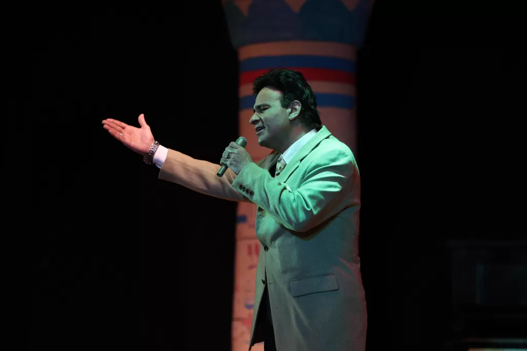 محمد صبحي في ملتقى «نجوم العصر الذهبي»: الفن رسالة لحماية الوعي.. ولا عزاء لـ «التريند» 12 - جريدة الجمهورية WhatsApp Image 2026 03 24 at 2.31.52 PM 2 - جريدة الجمهورية