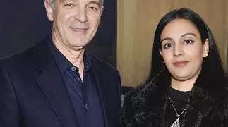 محمود حميدة في حوار صريح من القلب لـ«الجمهورية»: الجمهور هو من يصنع النجوم.. والفن وسيلة للمتعة