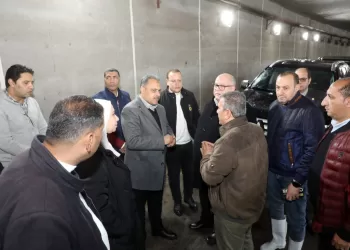 محافظ الشرقية يتفقد أنفاق الزقازيق.. ويتابع سحب الأمطار بالمراكز عبر «الفيديو كونفرانس» 5 - جريدة الجمهورية محافظ الشرقية يتفقد أنفاق الزقازيق.. ويتابع سحب الأمطار بالمراكز عبر «الفيديو كونفرانس»