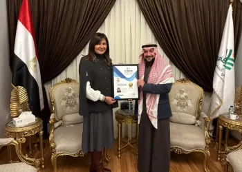 السفيرة نبيلة مكرم «سفيرًا دوليًا للمسؤولية المجتمعية».. والتحالف الوطني يستقبل وفد «الشبكة الإقليمية» 2 - جريدة الجمهورية السفيرة نبيلة مكرم «سفيرًا دوليًا للمسؤولية المجتمعية».. والتحالف الوطني يستقبل وفد «الشبكة الإقليمية»