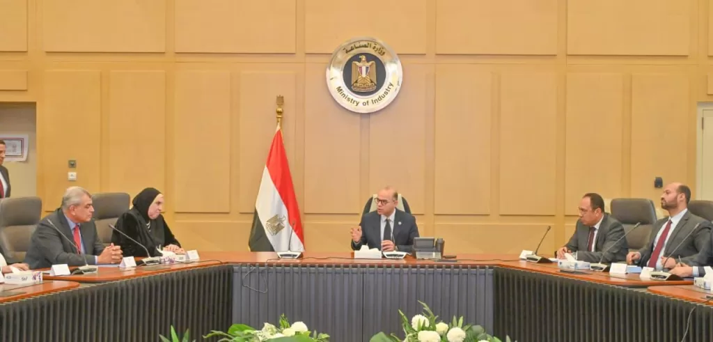 «الاستثمار» تُعلن خطة شاملة لدعم شركات التشييد والبناء في الأسواق الدولية 2 - جريدة الجمهورية WhatsApp Image 2026 03 26 at 5.02.56 PM 1 - جريدة الجمهورية
