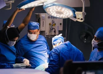 إنجاز طبي جديد بالمنوفية.. جراحة دقيقة تُنهي معاناة مريض من «آلام الطرف الشبحي» 6 - جريدة الجمهورية إنجاز طبي جديد بالمنوفية.. جراحة دقيقة تُنهي معاناة مريض من «آلام الطرف الشبحي»