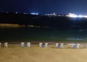 جولات ميدانية لضمان تطبيق قرار غلق المحال في الإسكندرية 4 - جريدة الجمهورية جولات ميدانية لضمان تطبيق قرار غلق المحال في الإسكندرية