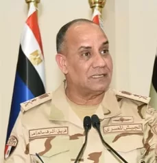 فيديو| وزير الدفاع يتفقد الجاهزية القتالية للمنطقة المركزية العسكرية.. ويشارك المقاتلين وجبة الإفطار