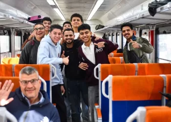 إقبال جماهيري ملحوظ على «قطار النزهة» لقضاء عطلة شم النسيم بالإسكندرية 2 - جريدة الجمهورية إقبال جماهيري ملحوظ على «قطار النزهة» لقضاء عطلة شم النسيم بالإسكندرية