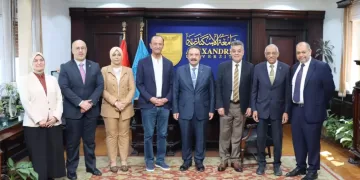 6 عمليات «قلب مفتوح» للأطفال أجراها خبير أمريكي في مستشفيات جامعة الإسكندرية