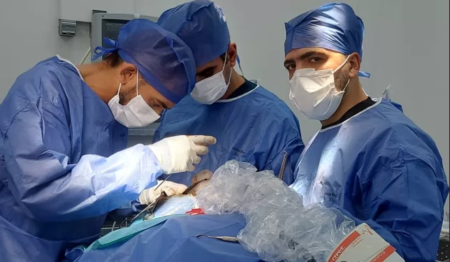 نجاح جراحة دقيقة تعيد التناسق لوجه شاب بمستشفى السنبلاوين العام