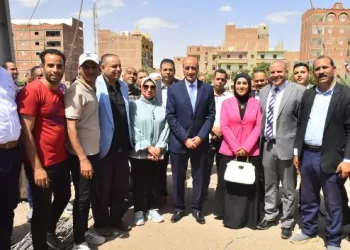 محافظ أسيوط يتفقد مشروع رفع كفاءة كوبري «الحواتكة» بمنفلوط ويوجه بتسريع معدلات التنفيذ