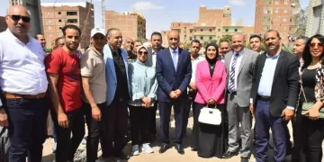 محافظ أسيوط يتفقد مشروع رفع كفاءة كوبري «الحواتكة» بمنفلوط ويوجه بتسريع معدلات التنفيذ