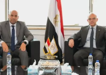 وزيرا الاستثمار والعمل يتفقان على إنشاء «وحدة حل مشكلات كبار المستثمرين» بوزارة العمل