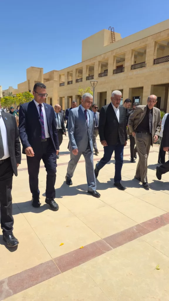 نقيب الزراعيين يشارك في ملتقى التوظيف السنوي لجامعة الملك سلمان برأس سدر 2 - جريدة الجمهورية 1 2 1 - جريدة الجمهورية