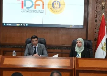 وزير الصناعة: بناء فكر مؤسسي يضع المستثمر في قلب أولوياتنا