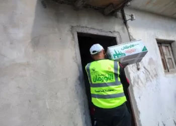 توزيع «700» كرتونة مواد غذائية على الأسر الأولى بالرعاية بمركزي الرياض والحامول