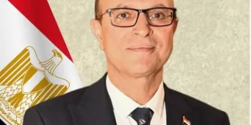 رئيس جامعة أسيوط يهنئ أهالي المحافظة بالعيد القومي الـ 227 ويشيد بملحمة «بني عدي» التاريخية