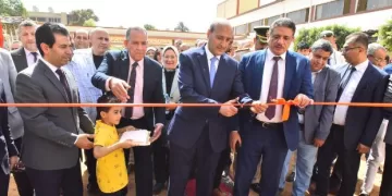 محافظ أسيوط يفتتح المعرض الشامل لمنتجات المدارس الفنية ضمن احتفالات العيد القومي