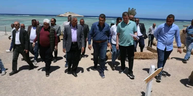 في زيارته لمدن الجنوب.. محافظ البحر الأحمر يقرر استغلال قرية الحجاج وإعادة تفعيل مركز صيانة سفاجا