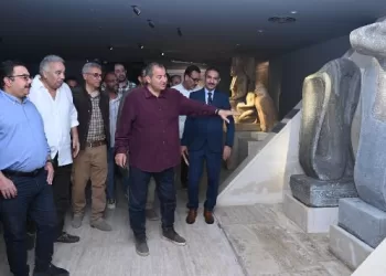 تمهيداً لافتتاحها.. «السياحة والآثار» تنتهي من تطوير قاعة الخبيئة بمتحف الأقصر