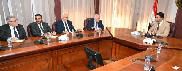 وزير الصناعة يبحث مع «غرفة التجارة الأمريكية» سبل تعزيز الاستثمارات المشتركة 5 - جريدة الجمهورية 4 18 - جريدة الجمهورية