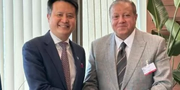 رئيس الجهاز المصري للملكية الفكرية يلتقي المدير العام لمنظمة «الويبو» بجنيف لبحث تعزيز التعاون الرقمي