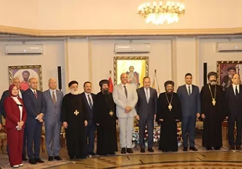 وزير التعليم العالي ومحافظ الإسكندرية يقدمان التهنئة بعيد القيامة المجيد بالمقر البابوي بالإسكندرية 7 - جريدة الجمهورية وزير التعليم العالي ومحافظ الإسكندرية يقدمان التهنئة بعيد القيامة المجيد بالمقر البابوي بالإسكندرية