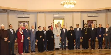 وزير التعليم العالي ومحافظ الإسكندرية يقدمان التهنئة بعيد القيامة المجيد بالمقر البابوي بالإسكندرية