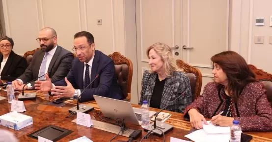 وزيرا «التعليم العالي» و«الاتصالات» يعقدان اجتماعاً موسعاً لرسم خارطة طريق التحول الرقمي والذكاء الاصطناعي بالجامعات 5 - جريدة الجمهورية 5 4 - جريدة الجمهورية