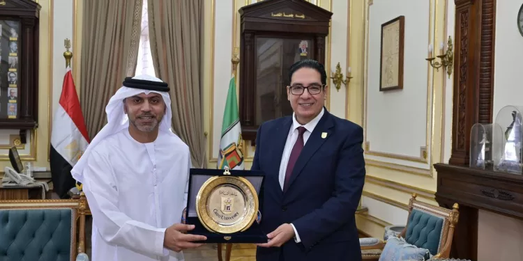 رئيس جامعة القاهرة يستقبل سفير دولة الإمارات لبحث تعزيز التعاون الأكاديمي ورعاية الطلاب