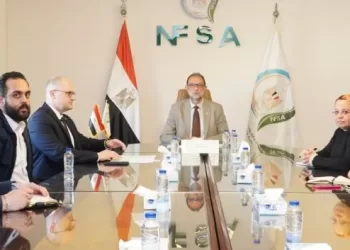 رئيس «سلامة الغذاء» يبحث مع سفير «بيلاروسيا» تعزيز التعاون الرقابي وتسهيل حركة التجارة البينية