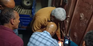 محافظ أسيوط: استمرار الحملات الليلية لإحكام الانضباط.. وتشميع 42 محلاً ومنشأة تجارية مخالفة لقرار الغلق