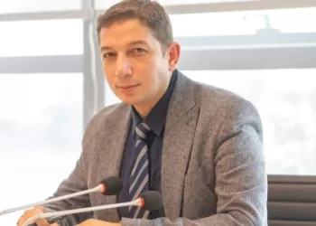 «د. محمد فاروق».. نموذج علمي أزهري يرفض إغراءات الخارج لخدمة الأمن الغذائي المصري