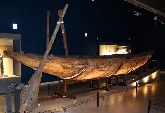 9 4 - جريدة الجمهورية