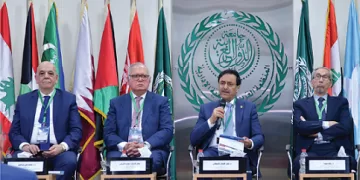 «العربية للتنمية الإدارية» تناقش تداعيات الحرب الأمريكية- الإيرانية على المنطقة