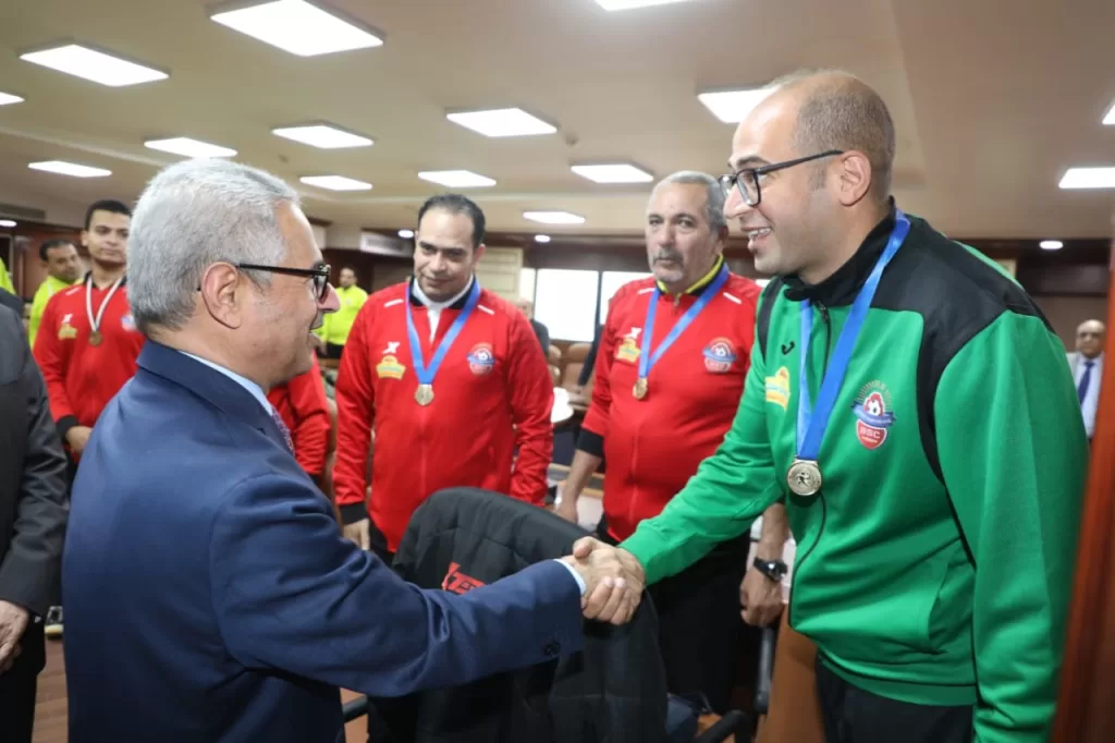 محافظ بني سويف يُكرم أبطال كرة اليد بعد الصعود التاريخي للدوري الممتاز 9 - جريدة الجمهورية WhatsApp Image 2026 03 31 at 6.43.10 PM 1 - جريدة الجمهورية