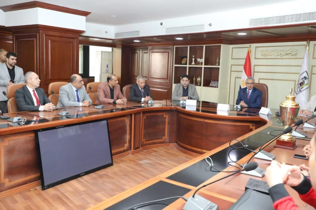 محافظ بني سويف يُكرم أبطال كرة اليد بعد الصعود التاريخي للدوري الممتاز 8 - جريدة الجمهورية WhatsApp Image 2026 03 31 at 6.43.11 PM 2 - جريدة الجمهورية
