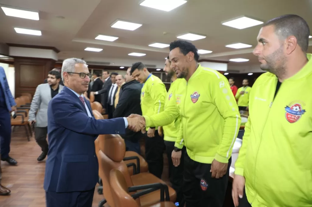 محافظ بني سويف يُكرم أبطال كرة اليد بعد الصعود التاريخي للدوري الممتاز 4 - جريدة الجمهورية WhatsApp Image 2026 03 31 at 6.43.11 PM 4 - جريدة الجمهورية
