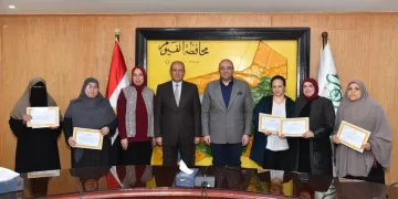 محافظ الفيوم.. يكرم الأمهات المثاليات على مستوى الديوان العام والوحدات المحلية